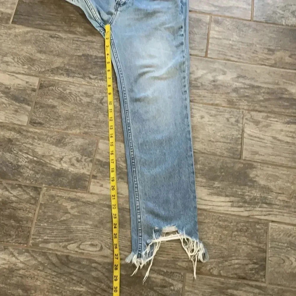 Free People Chewed Up Straight leg distressed ankle jeans Mid Rise women’s 27 - Picture 8 of 13
